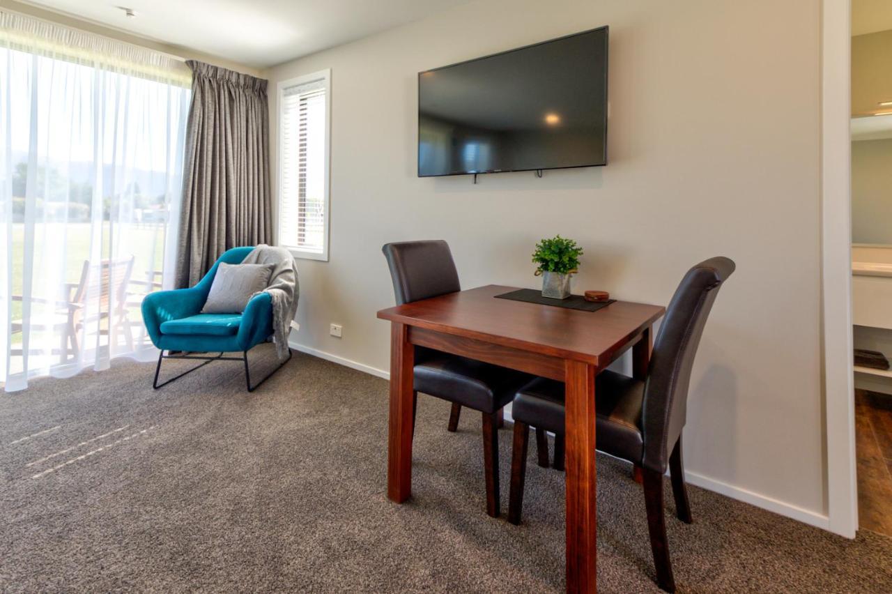 Motel Annies On Milford Te Anau Esterno foto