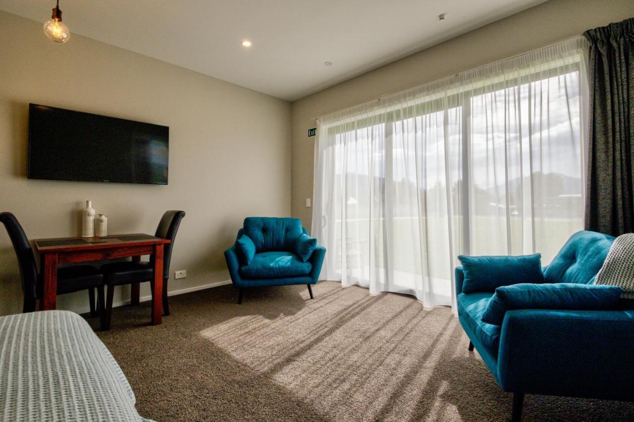 Motel Annies On Milford Te Anau Esterno foto