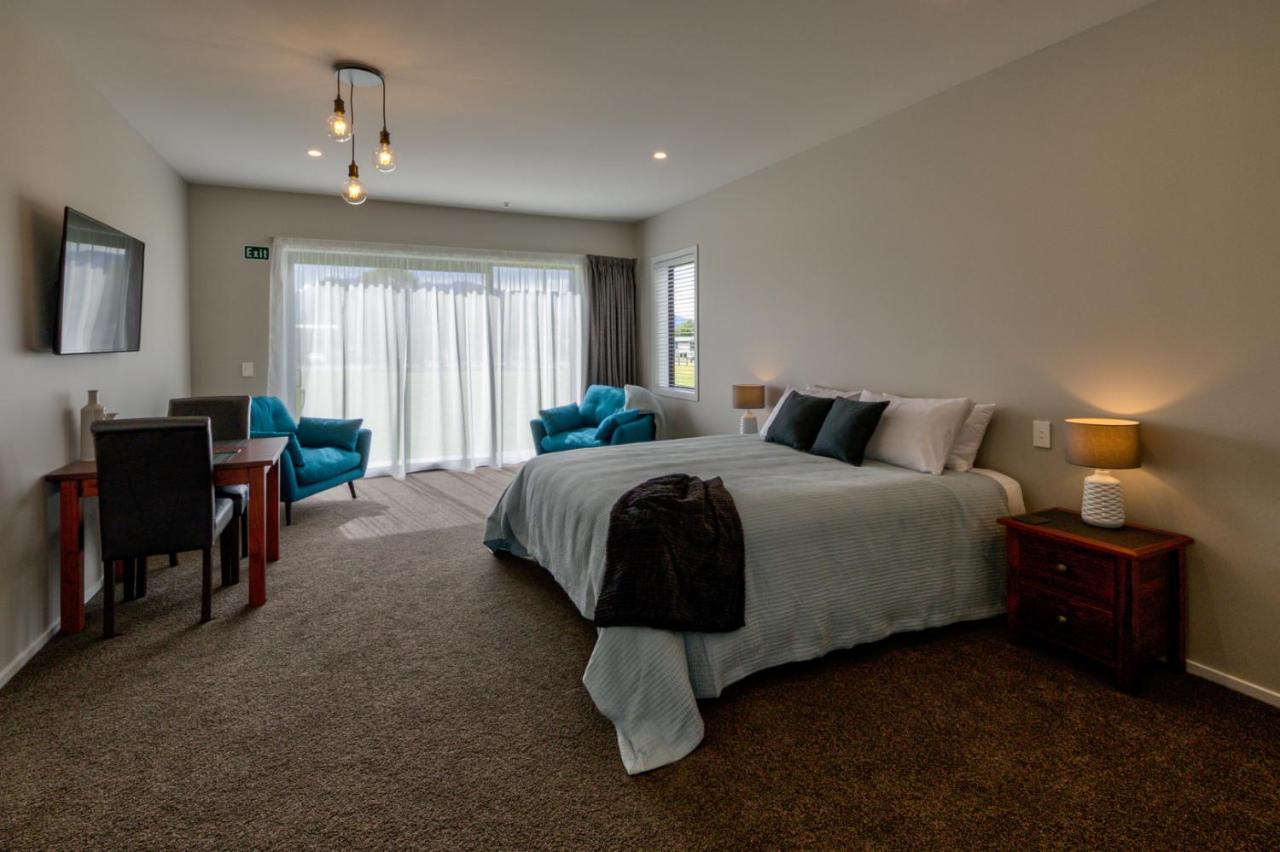 Motel Annies On Milford Te Anau Esterno foto