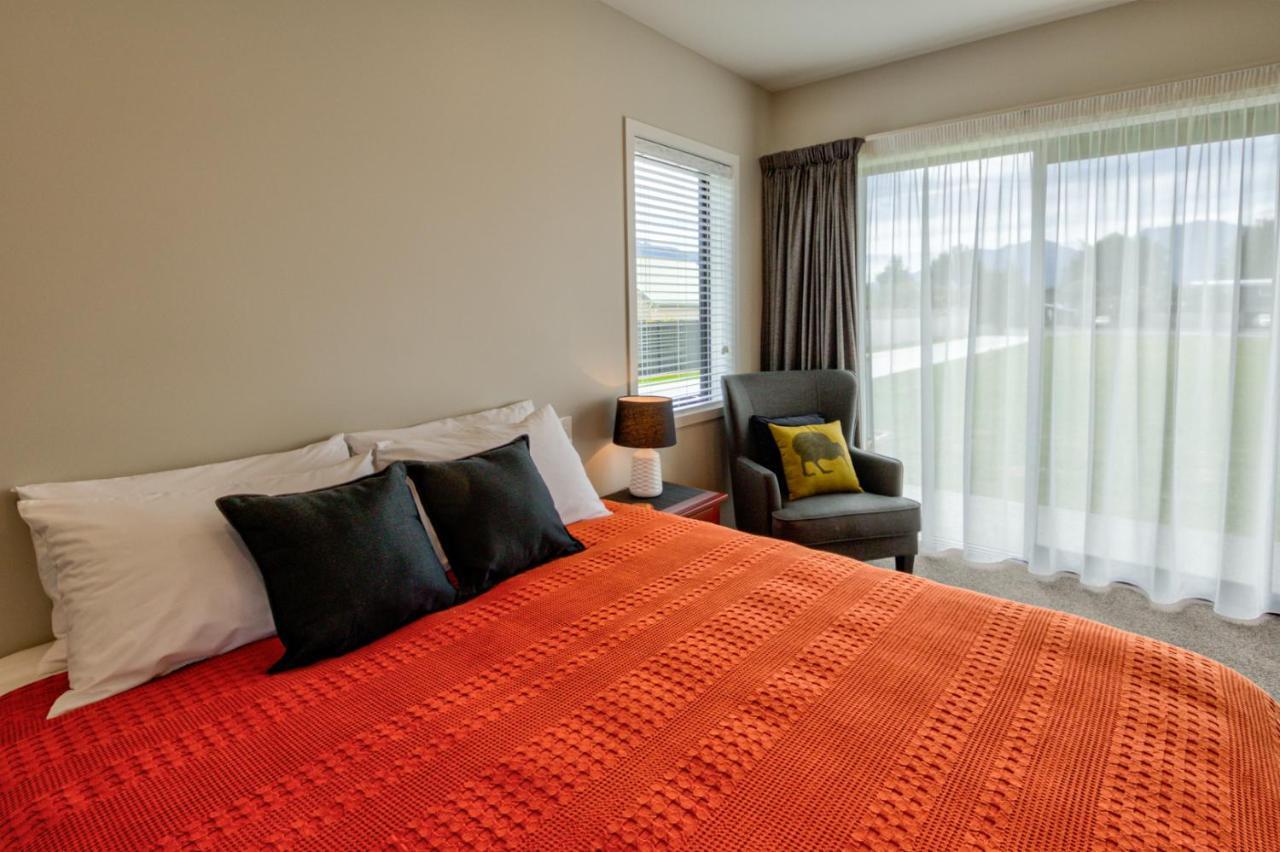 Motel Annies On Milford Te Anau Esterno foto